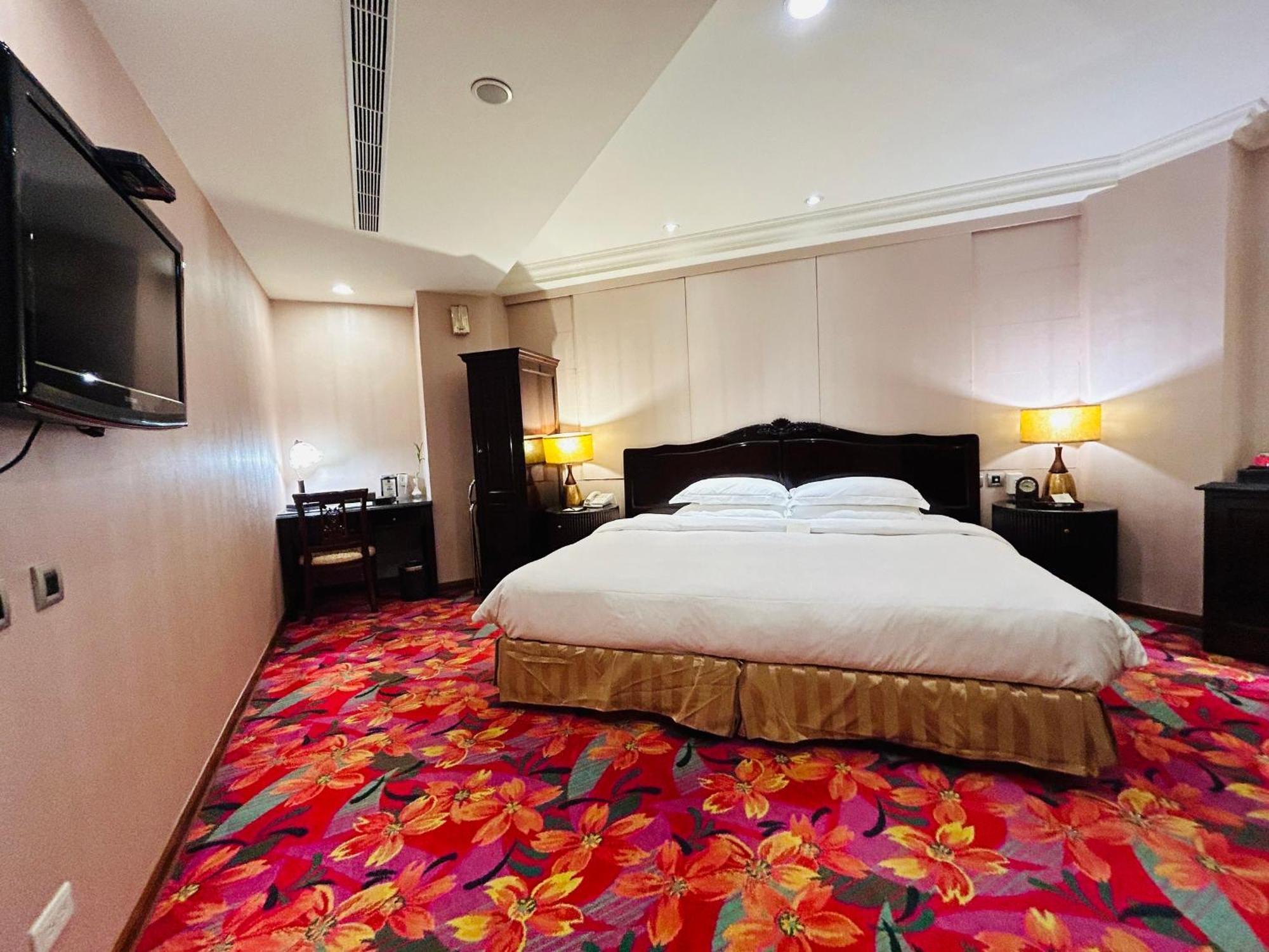 Royal Seasons Hotel Taipei ‧ Nanjing W. מראה חיצוני תמונה