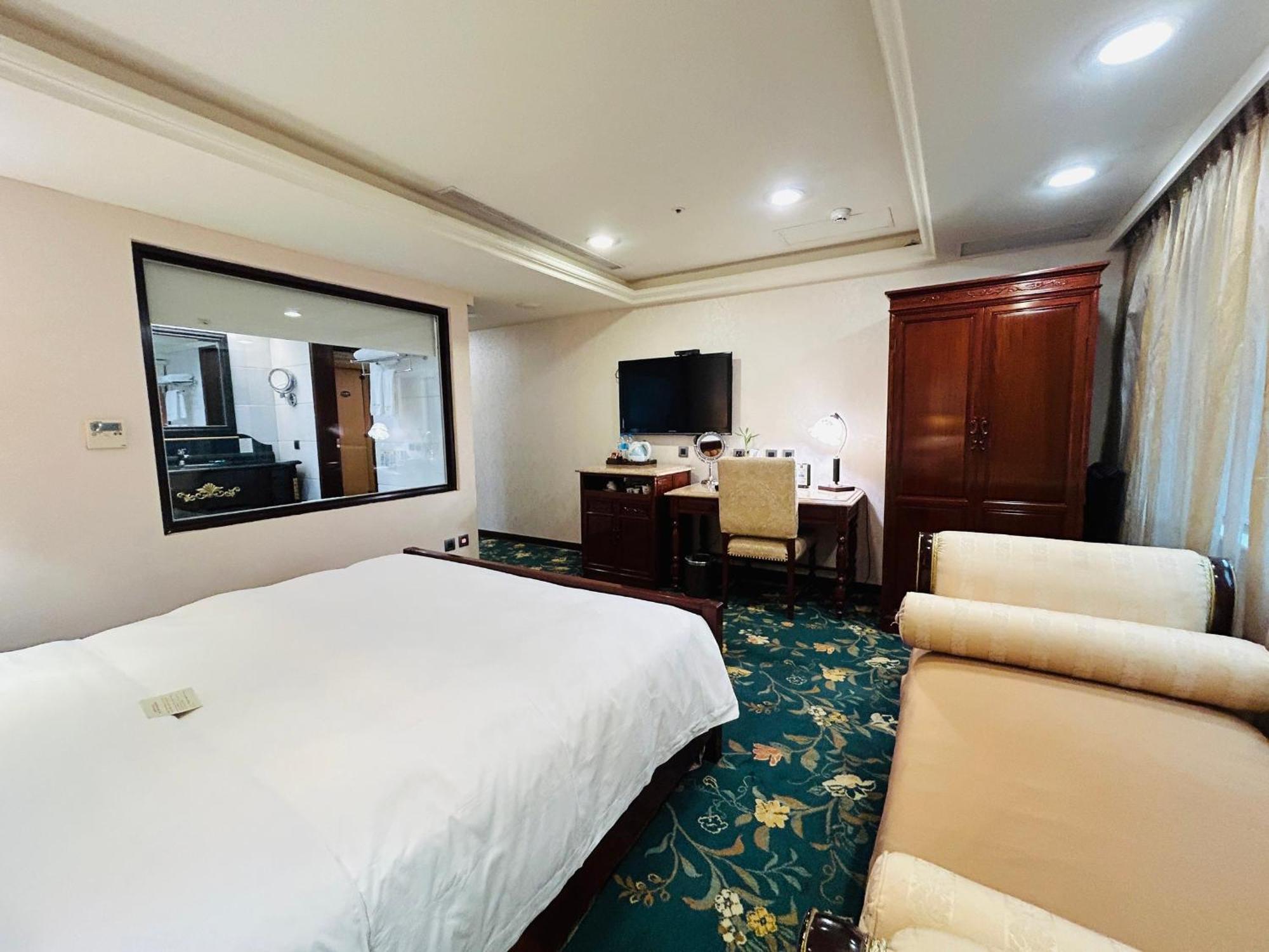 Royal Seasons Hotel Taipei ‧ Nanjing W. מראה חיצוני תמונה