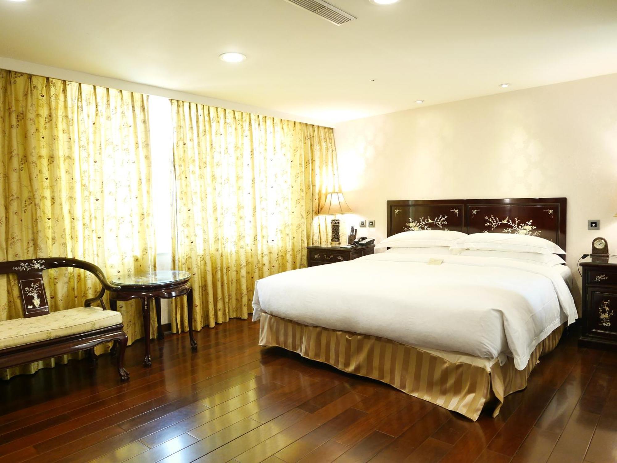 Royal Seasons Hotel Taipei ‧ Nanjing W. מראה חיצוני תמונה
