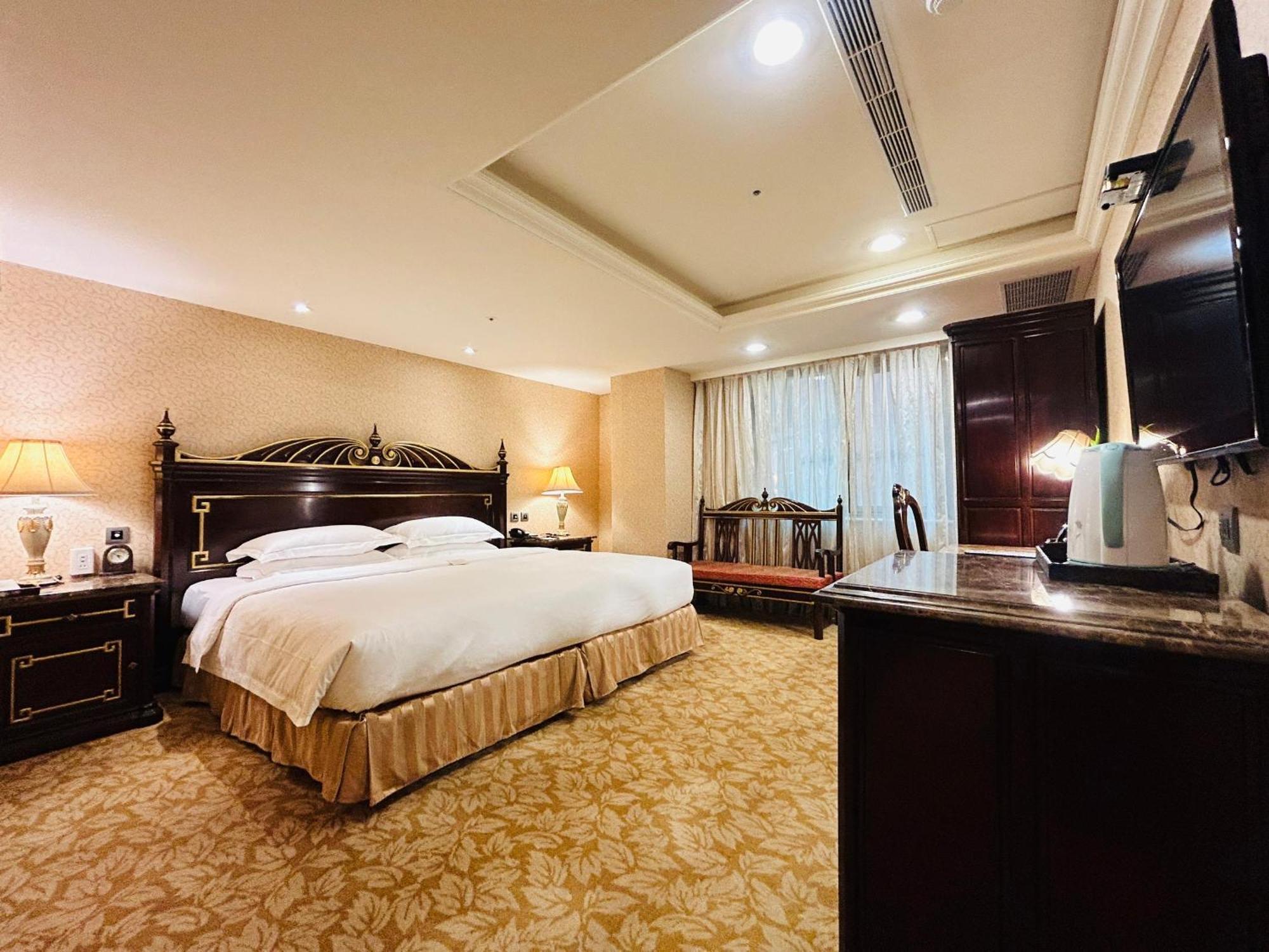Royal Seasons Hotel Taipei ‧ Nanjing W. מראה חיצוני תמונה