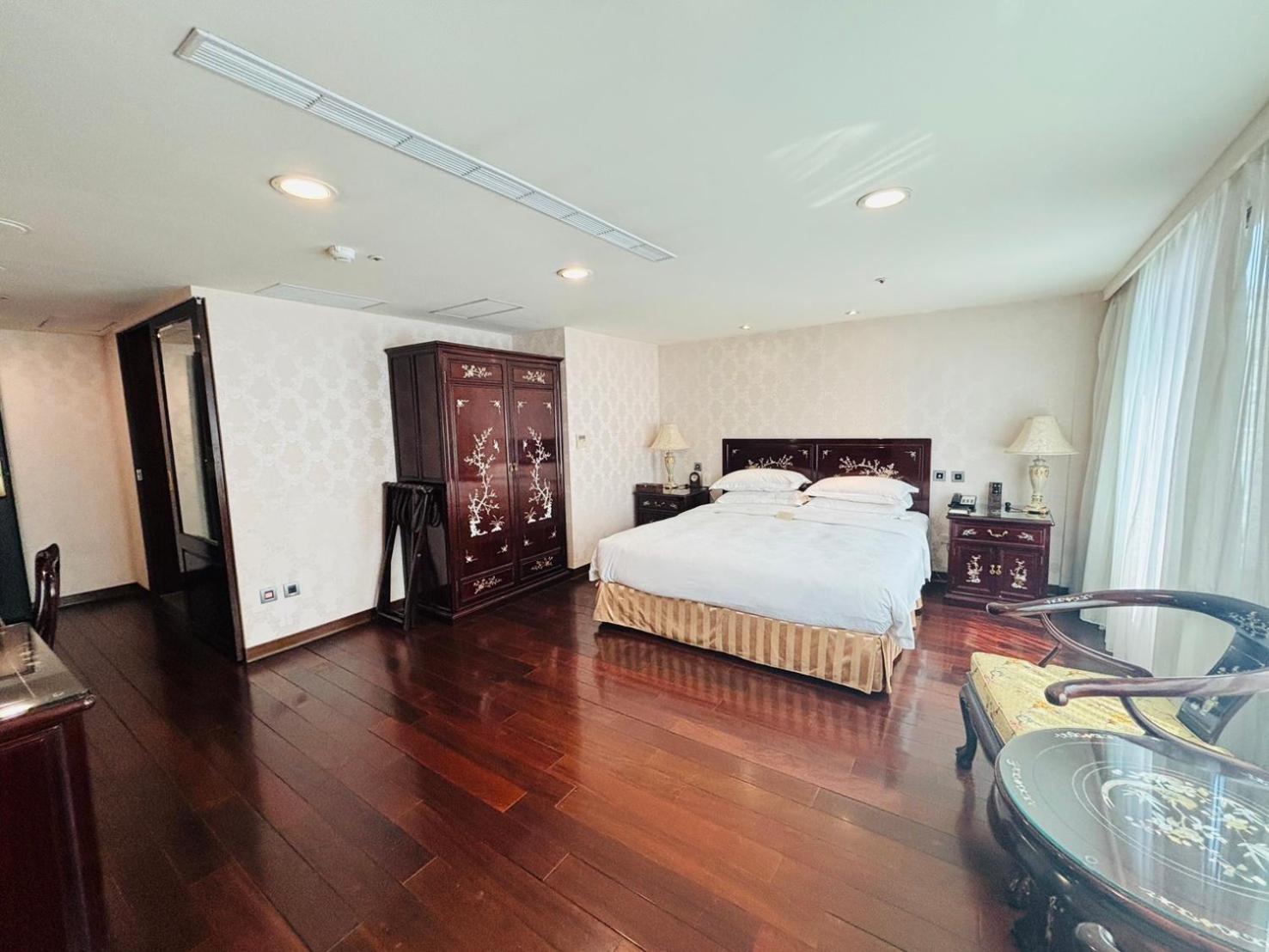 Royal Seasons Hotel Taipei ‧ Nanjing W. מראה חיצוני תמונה