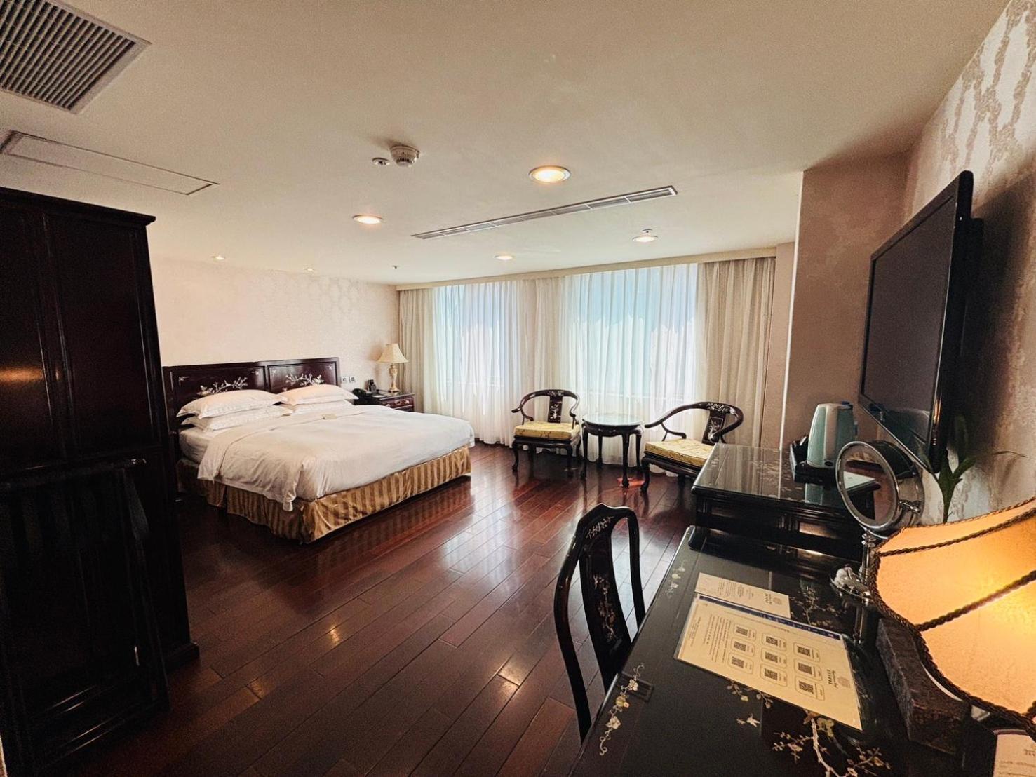 Royal Seasons Hotel Taipei ‧ Nanjing W. מראה חיצוני תמונה