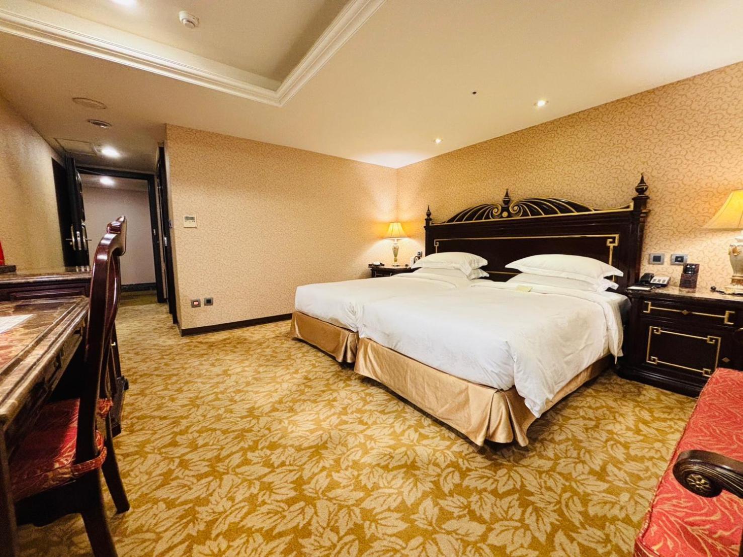 Royal Seasons Hotel Taipei ‧ Nanjing W. מראה חיצוני תמונה